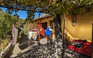 Casă 4 camere ,curte 745mp cu garaj , zonă semicentrală - Poză 10