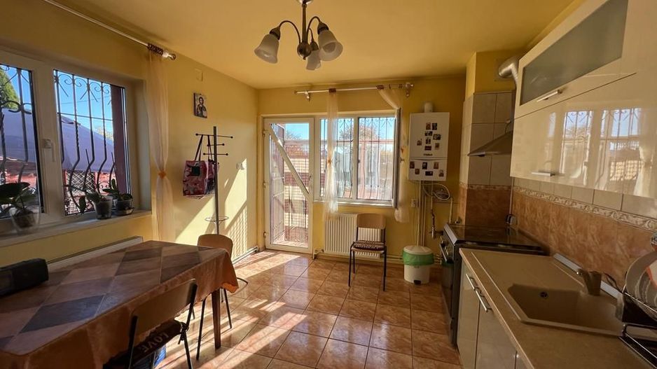 Casa individuala cu gradina si teren la DN1 Bucuresti-Ploiesti - Poză 5