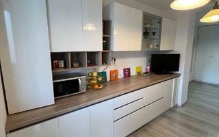 Apartament 4 camere renovat complet  Apărătorii Patriei 89 mp - Poză 5