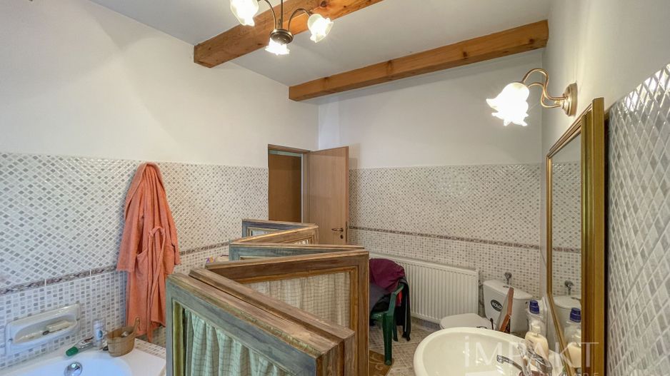 Vila superba 300mp + teren 1400mp & front la rau in Somesul Rece. - Poză 36