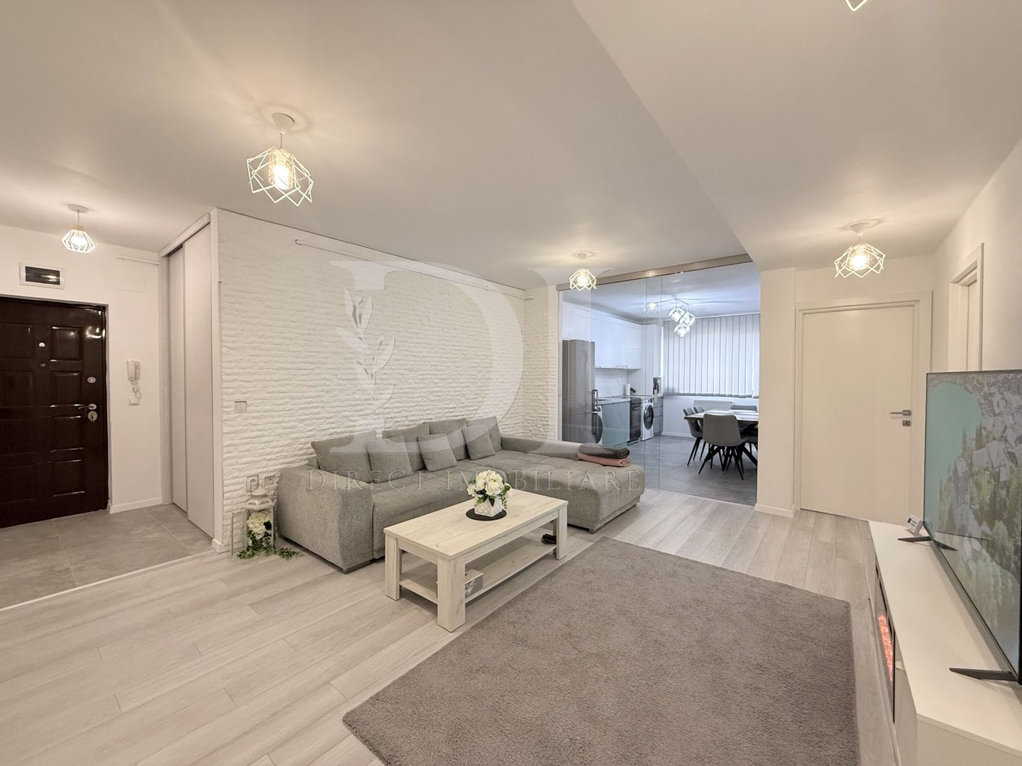 Apartament la cheie / etaj intermediar / Zona Terra - Poză 1