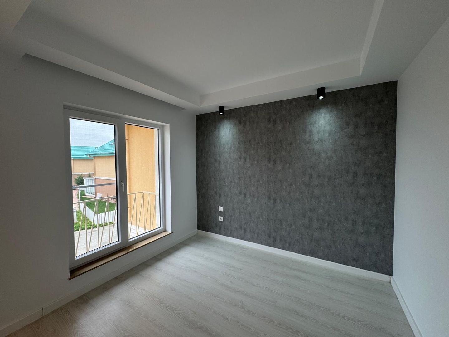 Vila noua cu mansarda Cosmopolis - Poză 13