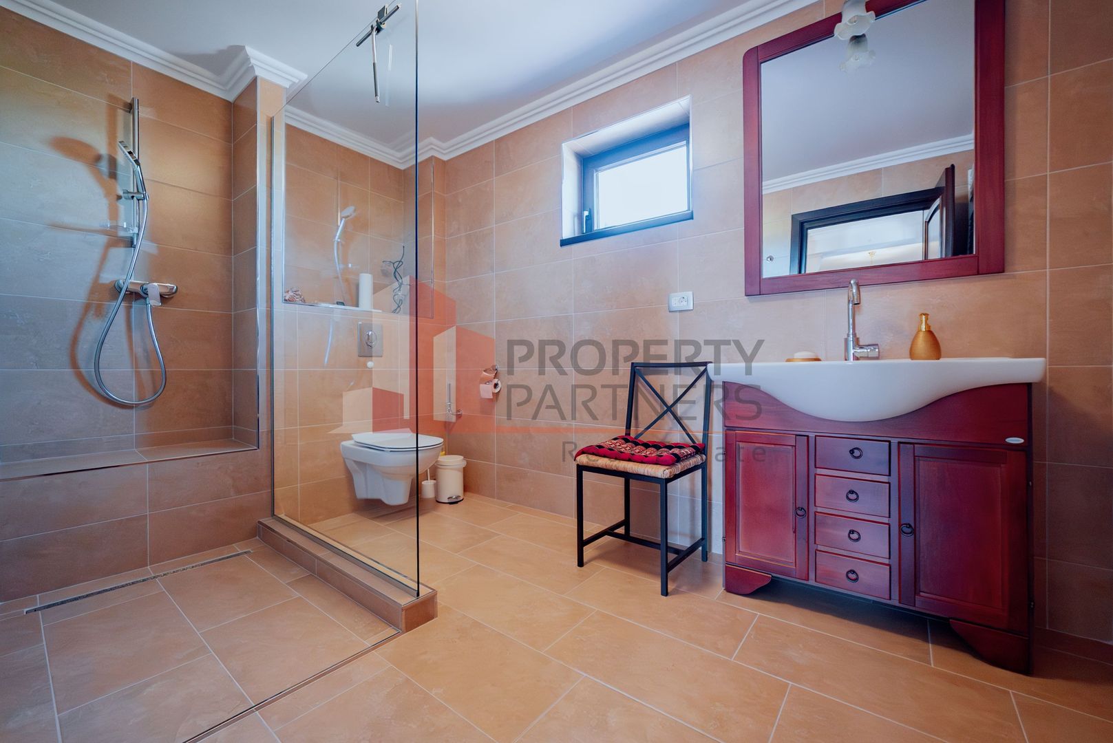 Proprietate de lux în Ghimbav, la doar 10 minute de Brașov - Poză 24
