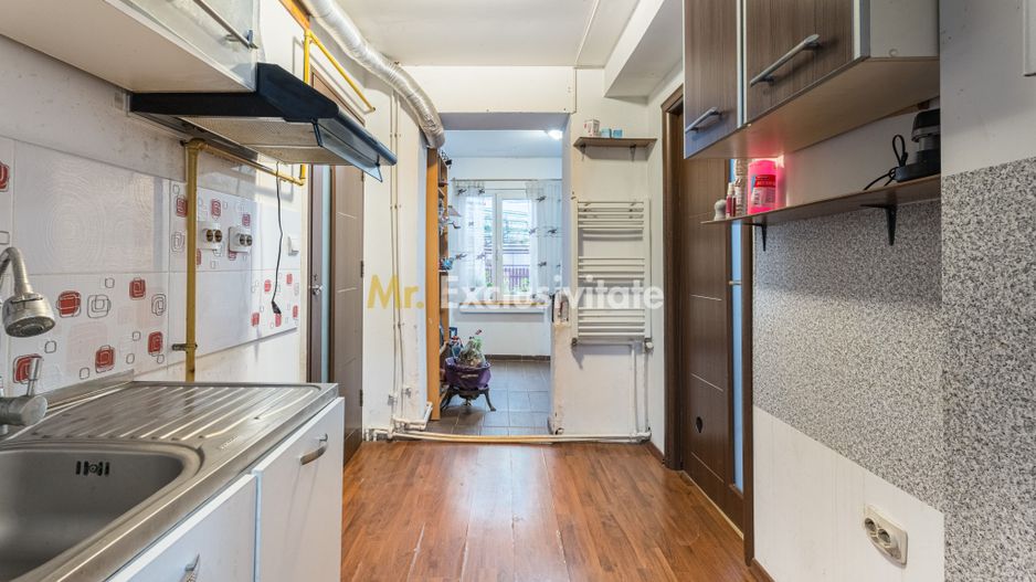 Casă cu 4 camere, anexă locuibilă și teren de 234 mp | Piața Sudului - Poză 19