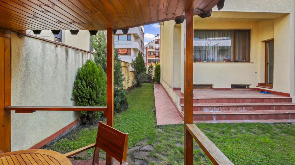 Vila Soseaua Nordului | Gradina | Garaj - Poză 26