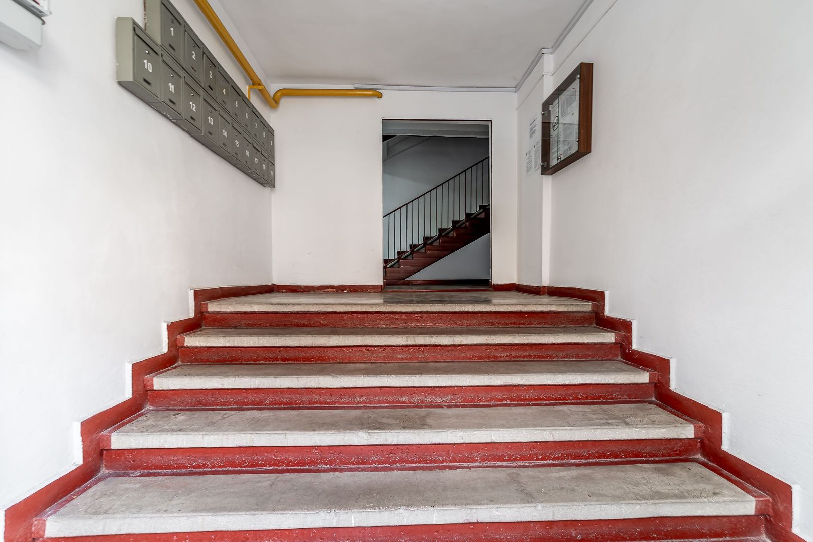 Apartament decomandat, 2 camere, Alfa, la 2 pași de stația de tramvai - Poză 7