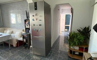 Apartament 3 camere decomandat centrala proprie in zona Fizicienilor - Poză 5