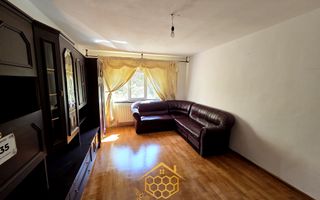 Apartament 3 Camere Decomandat - Spatios - in Zona 1 Mai - Poză 2