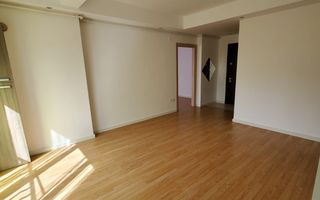 3 CAMERE IN COSMOPOLIS - Poză 10