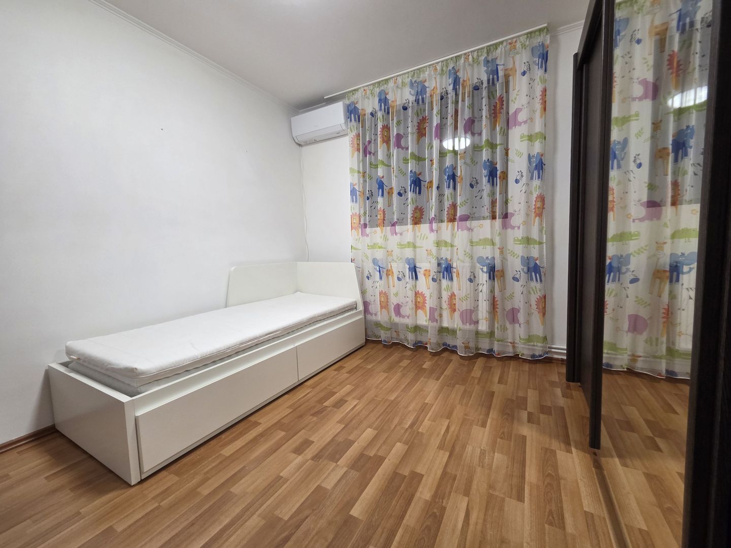 Apart 3 cam mobilat + parcări și boxe | Lângă parc și metrou Bazilescu - Poză 10