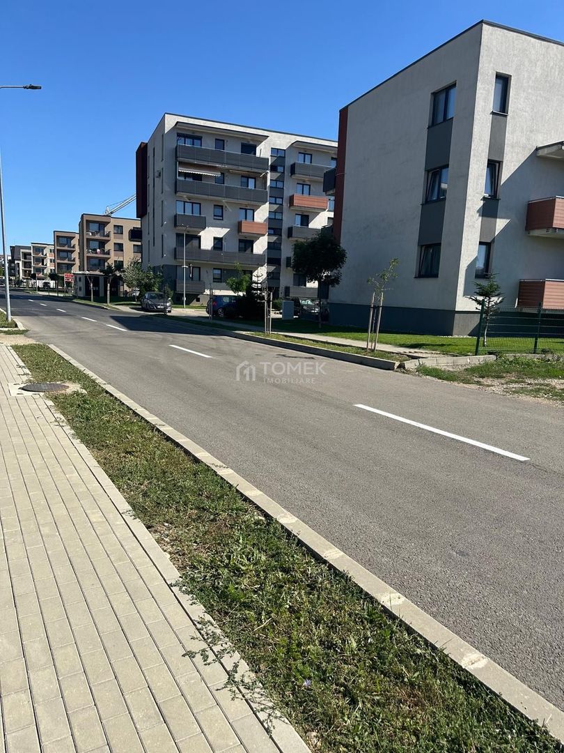 Teren str.Nicolae Labis Tractorul - Poză 3