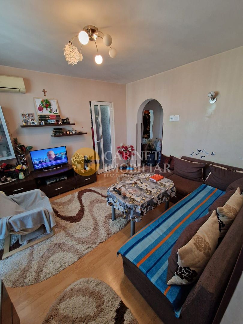 3 Camere Semidecomandat, zona Alexandru-Familial. - Poză 2