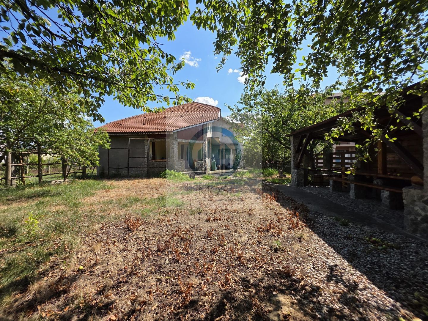 Vilă P+1 în Simeria central 320 mp, teren 1000 mp, toate utilitățile - Poză 2