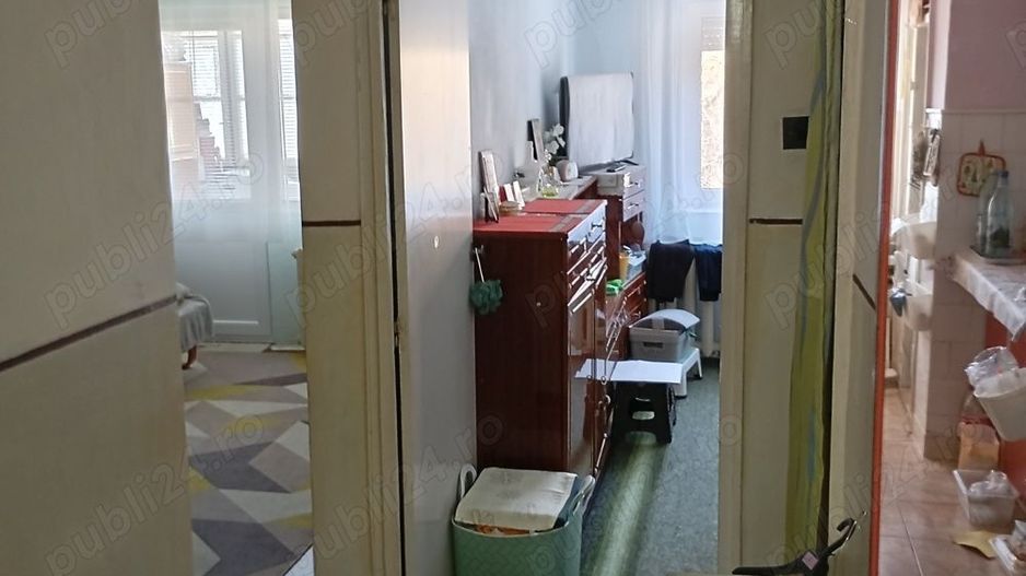 Schimb ap.3 camere decomandat et . 2 . M17 cu ap. 3 camere parter - Poză 2