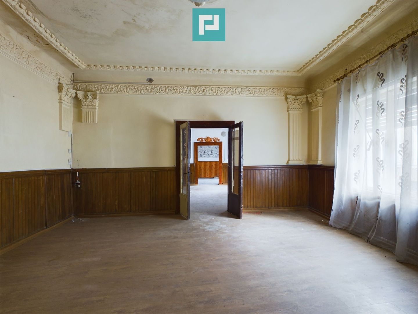 Apartament cu 3 camere în zonă Centrală, Lipova - Poză 11