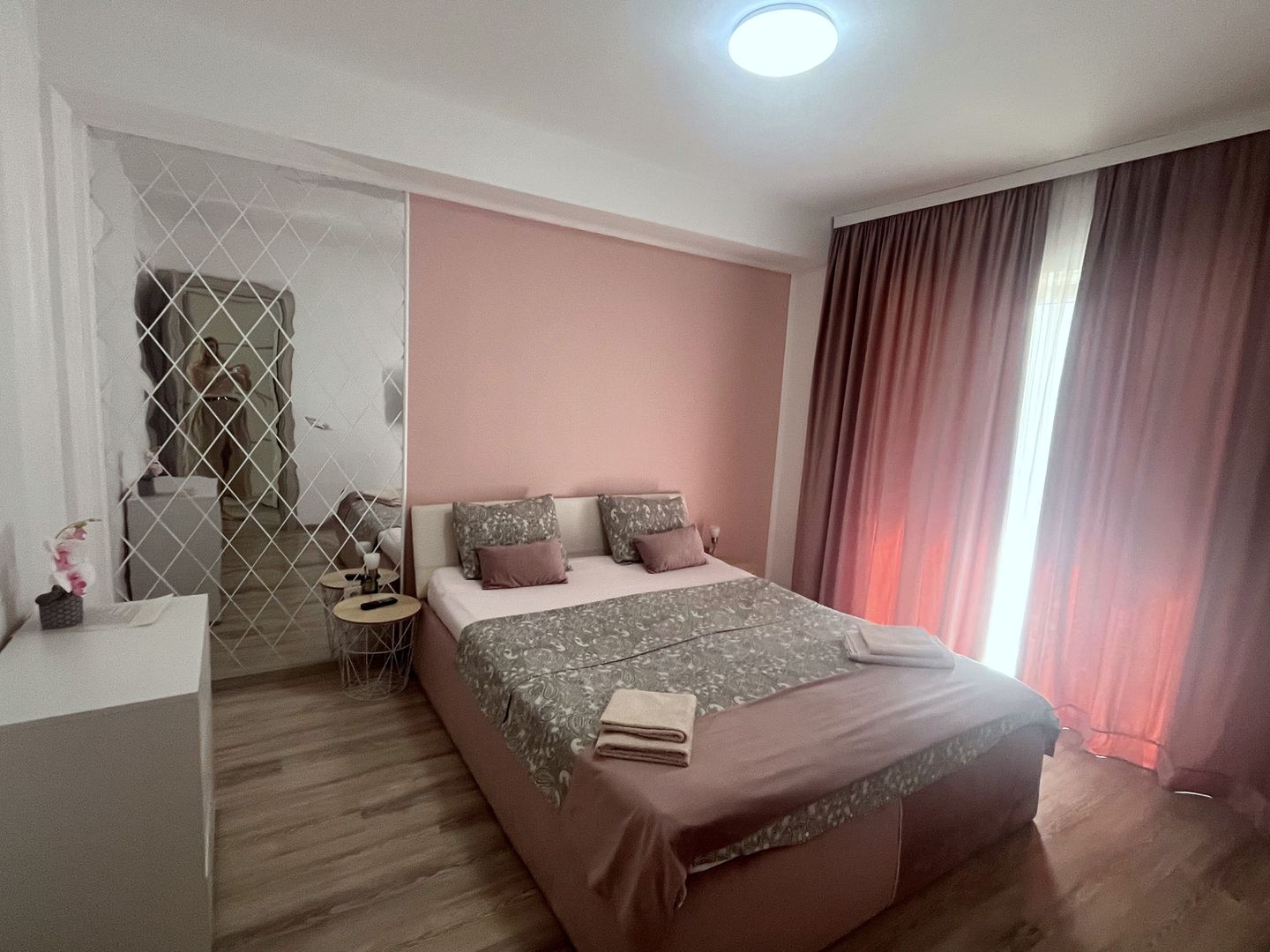 Apartament 2 camere de inchiriat- C Arhitectilor, balcon si parcare - Poză 1