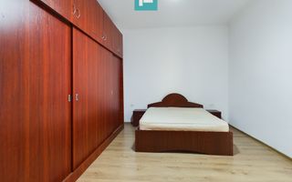 Apartament cu 3 camere la curte comună în Grădiște - Poză 9