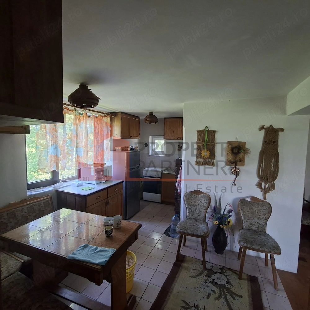 PROPIETAR URGENT Casa duplex BRAN arpox 300m utili, 1300mp teren - 2 case la pret de 1 apartament !! - Poză 9