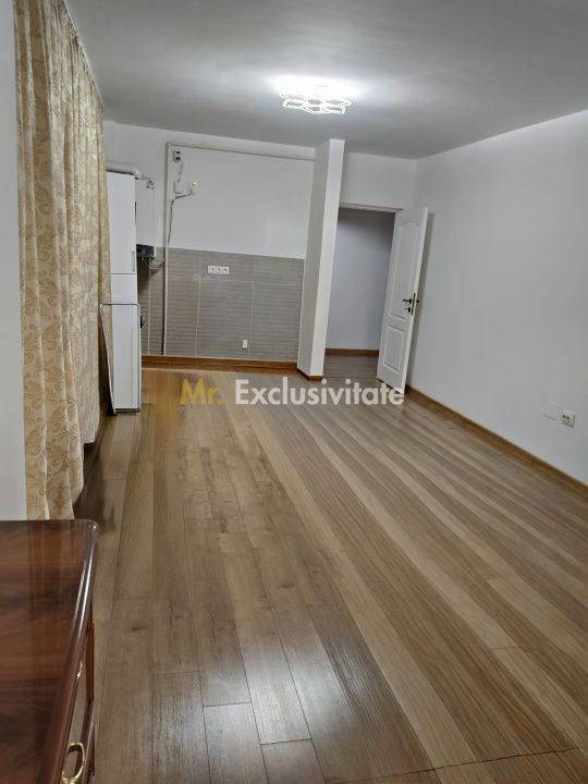 Garsonieră 42 mp de închiriat – zonă ultracentrală Târgu Jiu, ideală birou - Poză 2