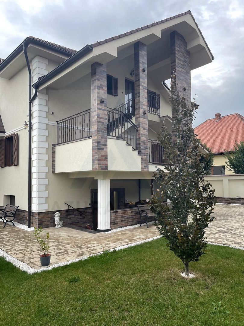 Vila 360 mp utili super exclusivista si teren 750 mp in Sibiu - Poză 18