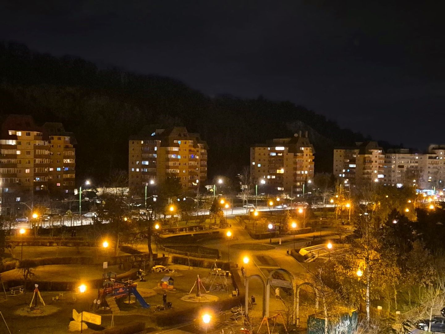 Apartament cu 3 camere decomandate, 78mp., Racadau - Poză 1