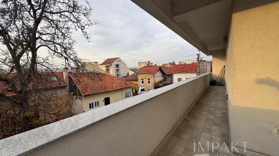 Apartament 94mp  3 camere in Piata Cipariu de inchiriat cu parcare - Poză 12