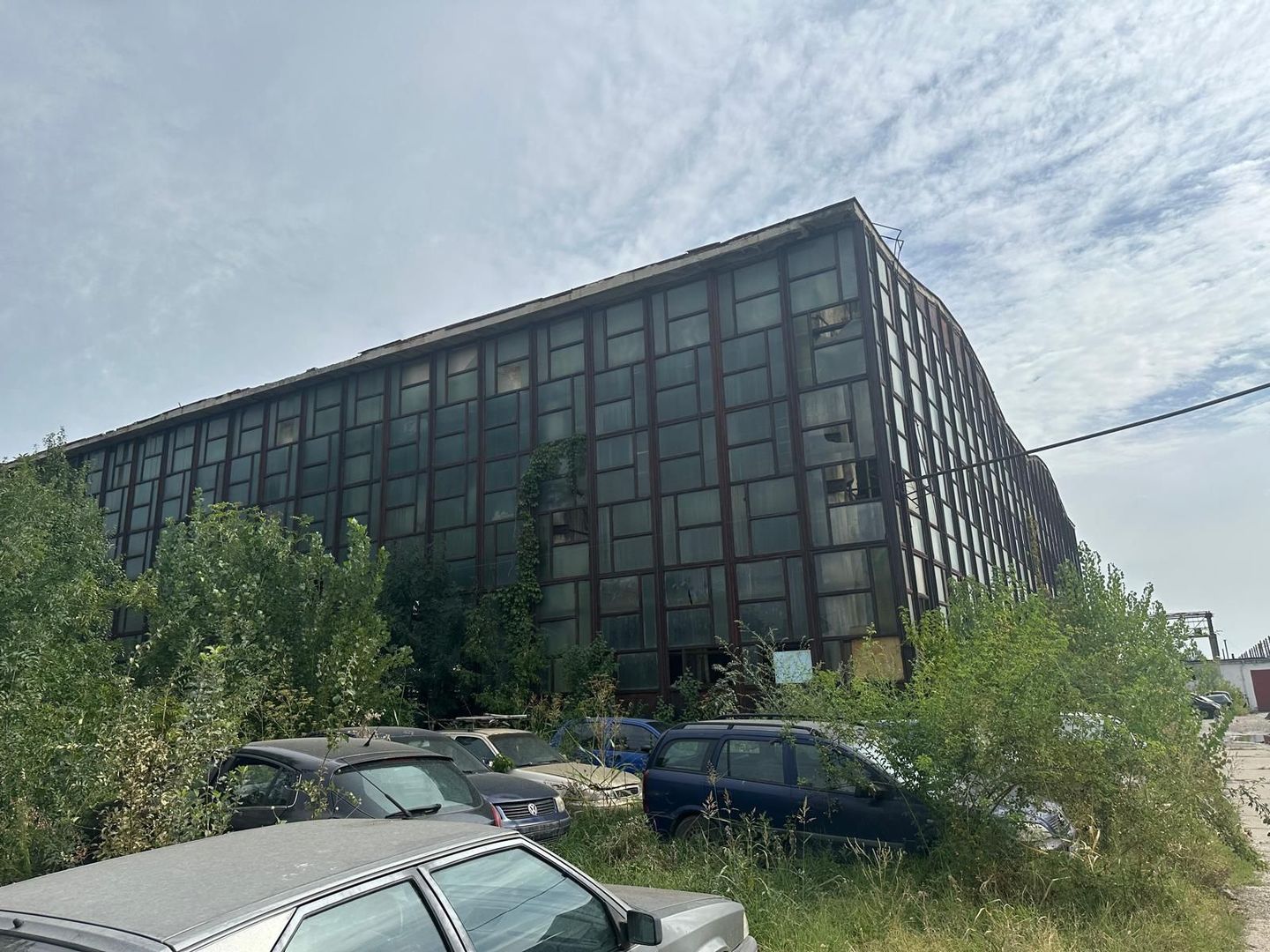 Platformă Industrială cu Cale Ferată si Infrastructură Completă - Poză 4