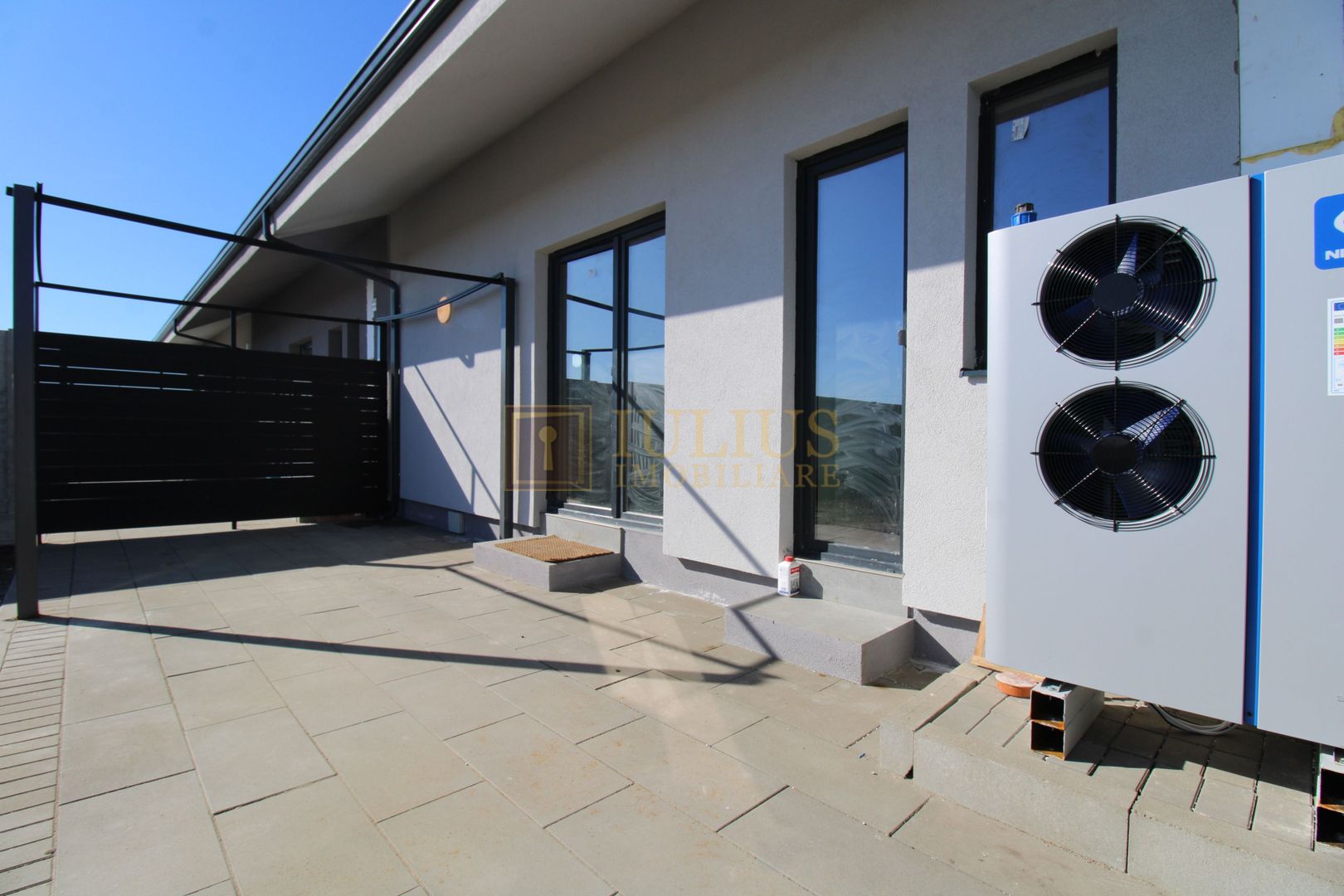 Zona Metro 2, 3 camere, prima inchiriere, pet-friendly - Poză 1