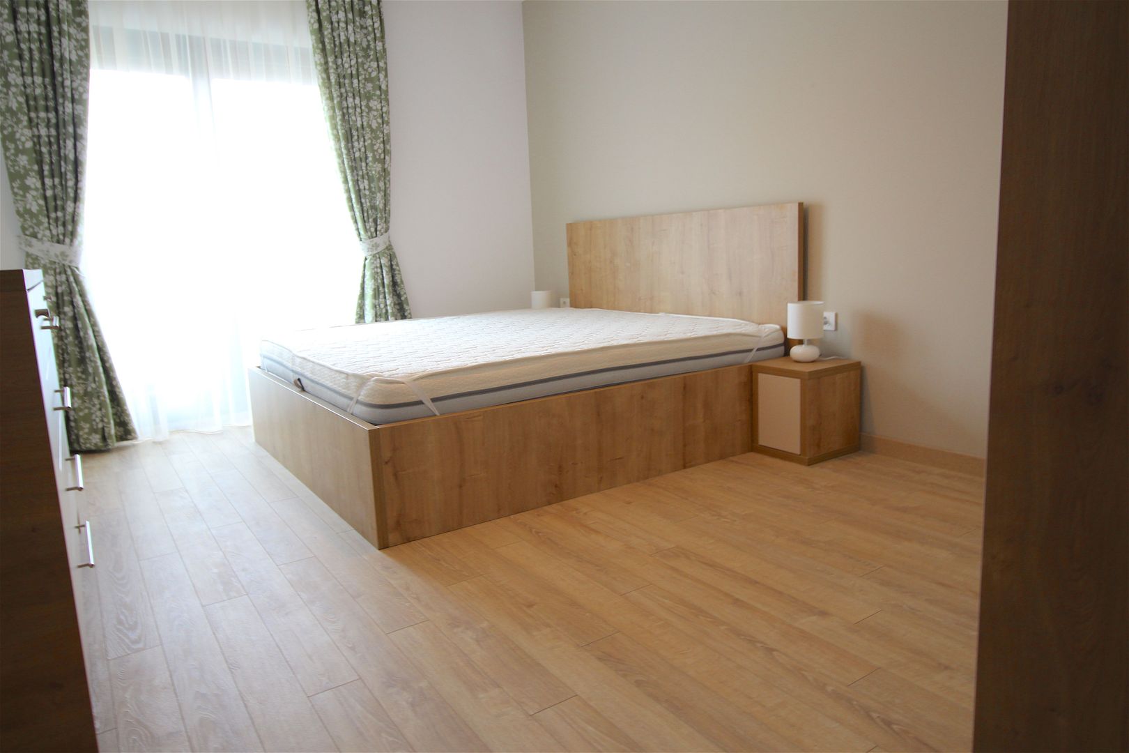 Apartament cu 3 camere de închiriat în zona Nord - Poză 14