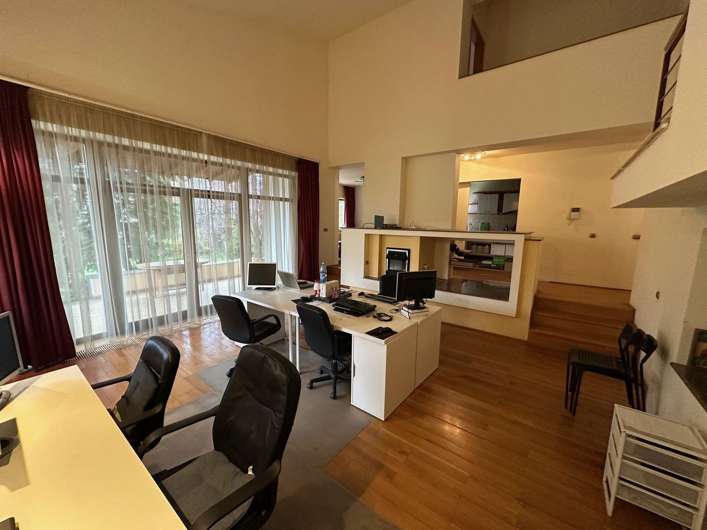 Casă / Vilă cu 6 camere în zona  Calea Aradului - Poză 11