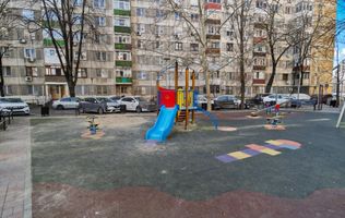 3 Camere Prea Aproape de Metrou Gorjului Cu Loc de Joaca in fata 67mp