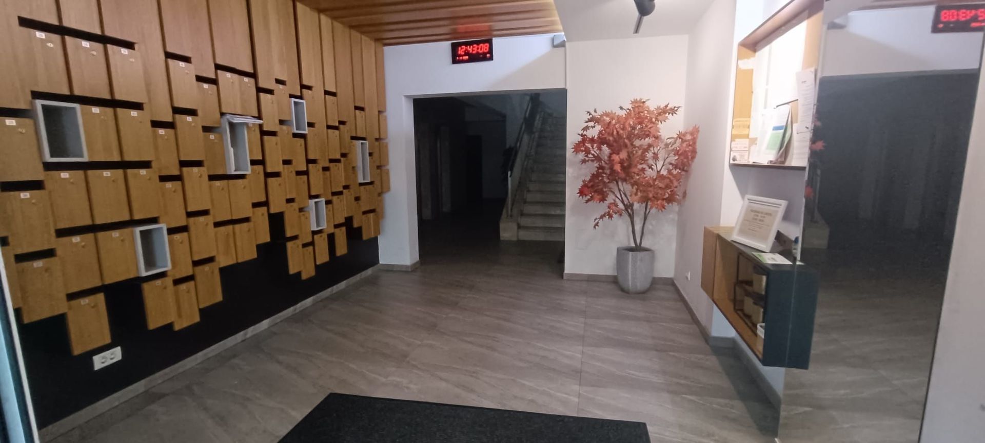 Apart. 2 cam. mare + Parcare + Terasa ! Sector 6 - Poză 9