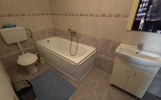 Casă / Vilă cu 6 camere de vânzare în zona Sagului - Poză 13