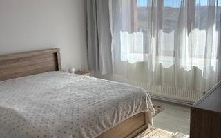 Casă modernă, spațioasă, gata de mutat,6400 mp teren, terase și garaj 399.000 € - Poză 8
