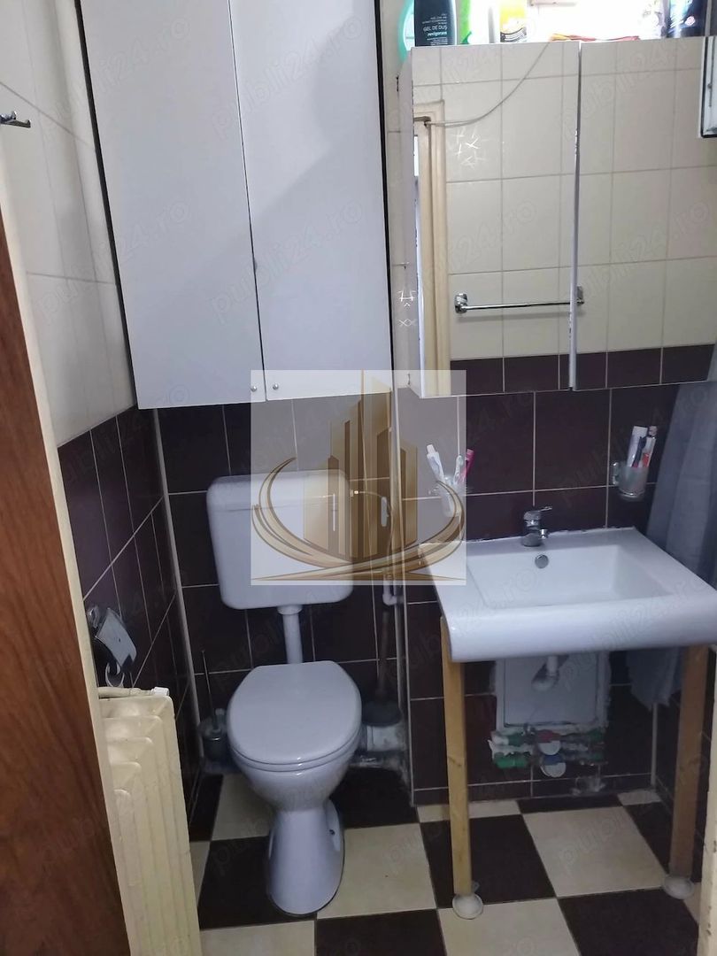 Apartament 3 camere cu parcare chiar lângă scara blocului - Poză 7
