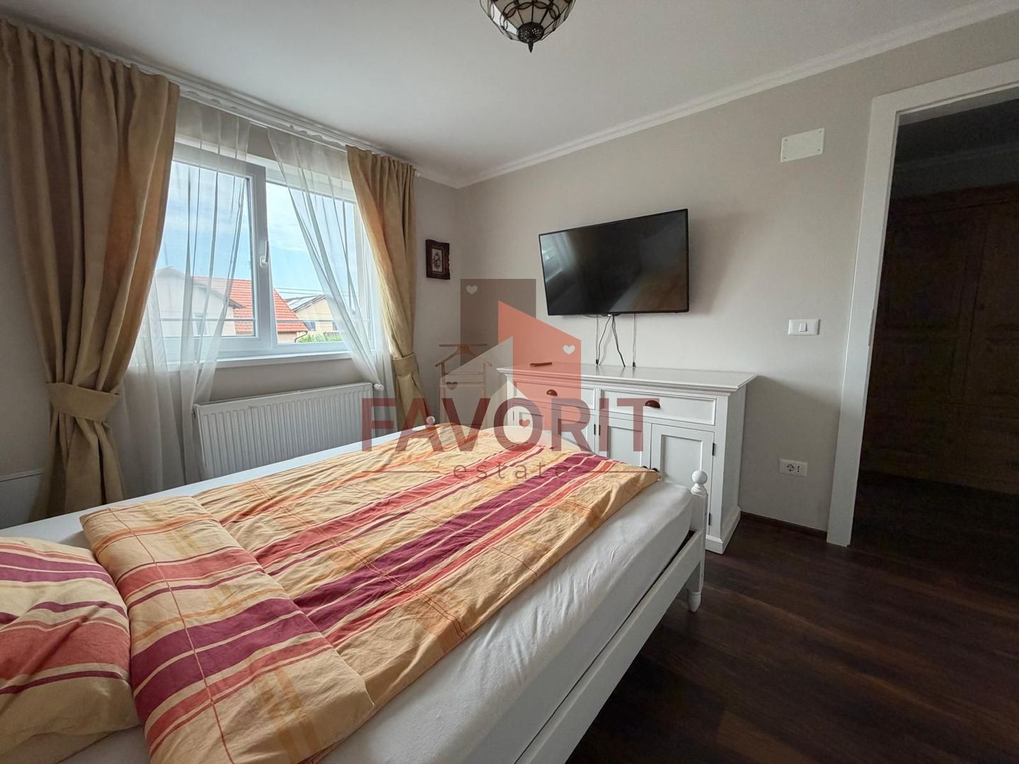 Duplex | 4 camere | Mobilat | Panouri solare | Asfalt | Utvin | - Poză 12
