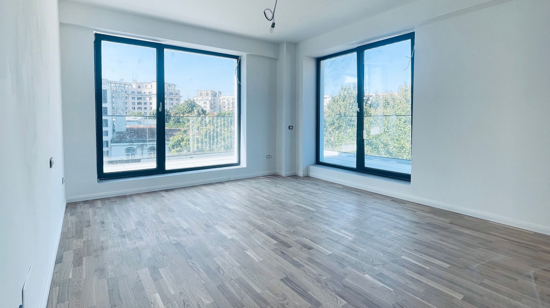 Apartament 4 camere nou, cu terasa  Pta-Unirii AP16B - Poză 1