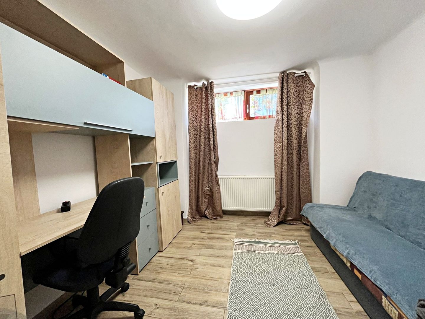 Apartament 2 camere de vânzare in zona Decebal, Oradea - Poză 3