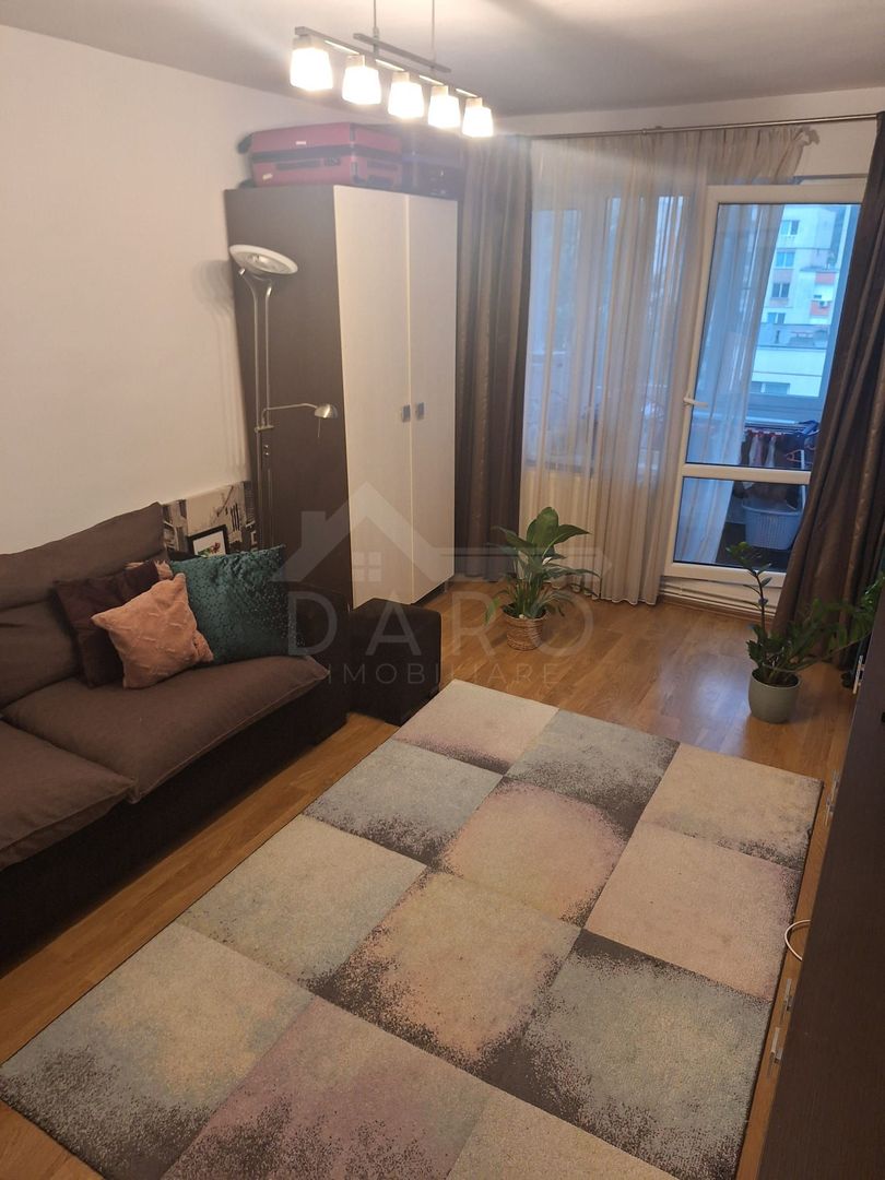 De vânzare apartament cu 3 camere-- 119. 500 EUR - Poză 1