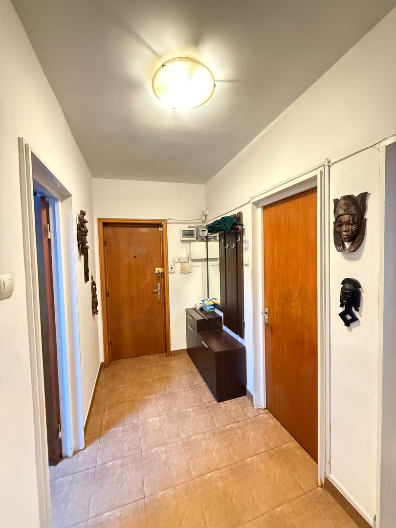 De vanzare 4 camere, curte exclusivă 250 mp, Str. Uruguay - Bucuresti - Poză 7
