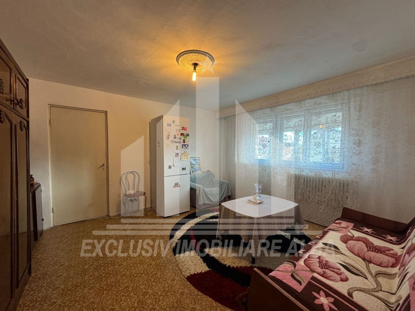 Apartament cu 2 camere de vanzare, Cetate - Poză 2