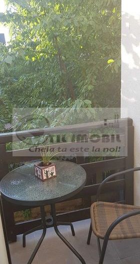 2 CAM  D MOBILAT UTILAT PARCARE IN CURTE INTERIOARA - Poză 8