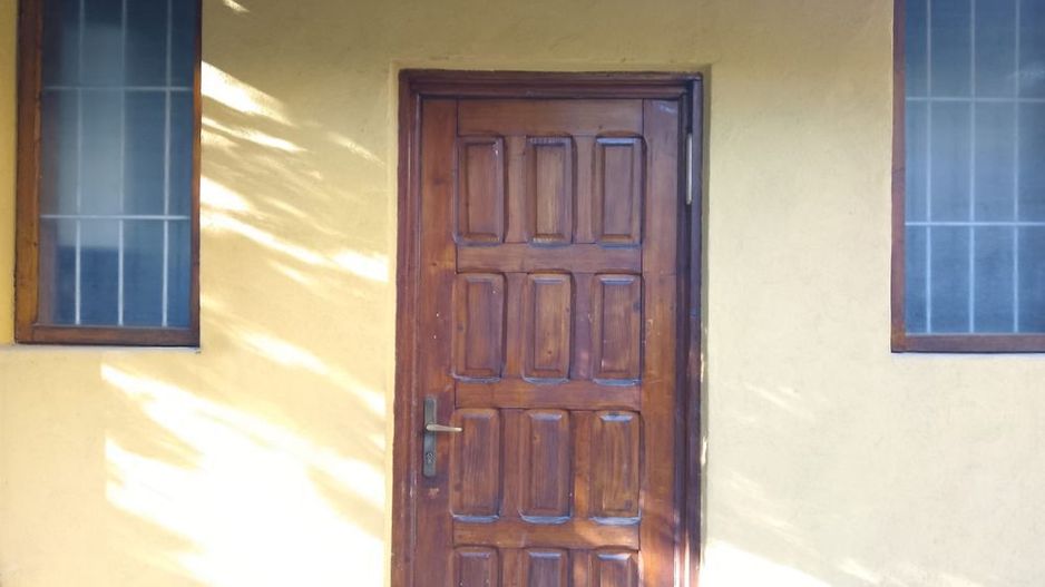 Inchiriez casa la curte in centru,zona Foisorul de Foc - Poză 2