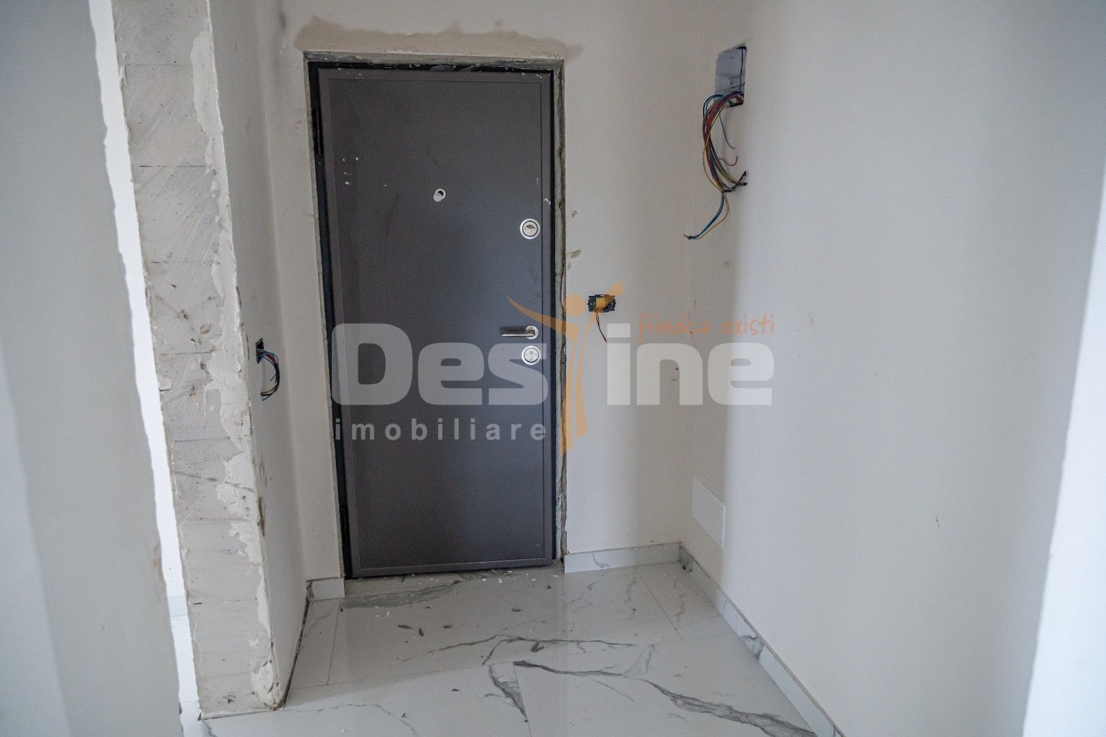 Apartament cu doua camere in bloc nou zona Pietricica. - Poză 7