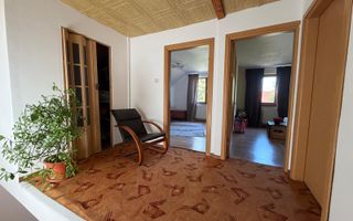 Individuala | 4 camere | Toate utilitatile | Mobilata | Asfalt | - Poză 9