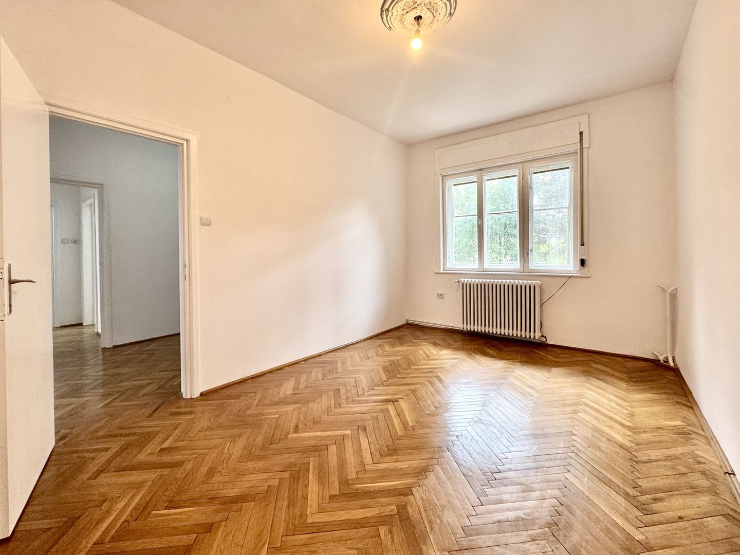 Apartament spațios într-o vilă, cu 2 garaje și terase – zona Iosefin - Poză 14