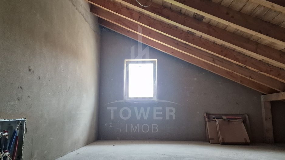 Casa tip quadruplex 5 camere ,la cheie - Poză 5
