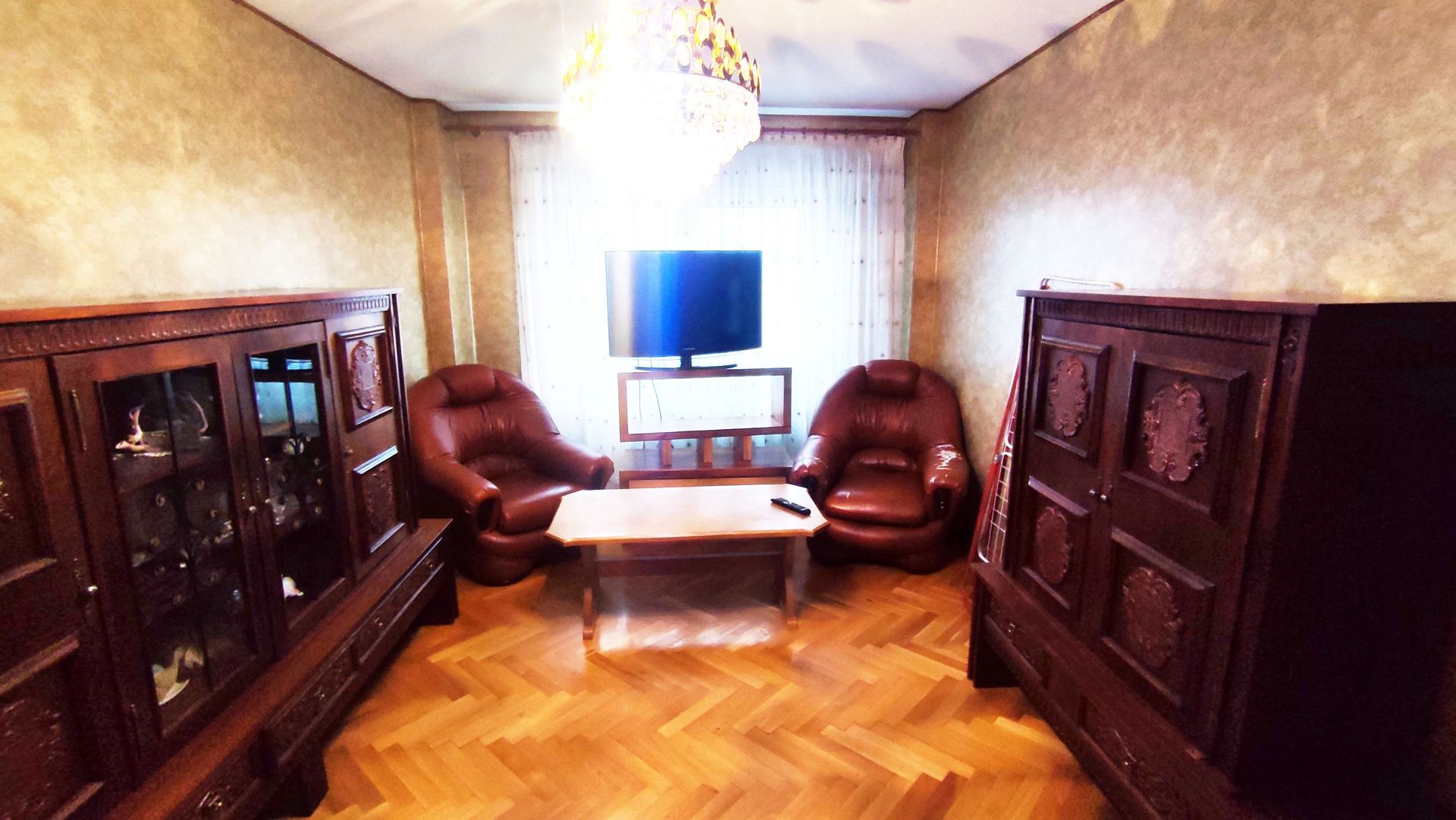 Apartament cu 3 camere decomandat mobilat-utilat - Poză 7