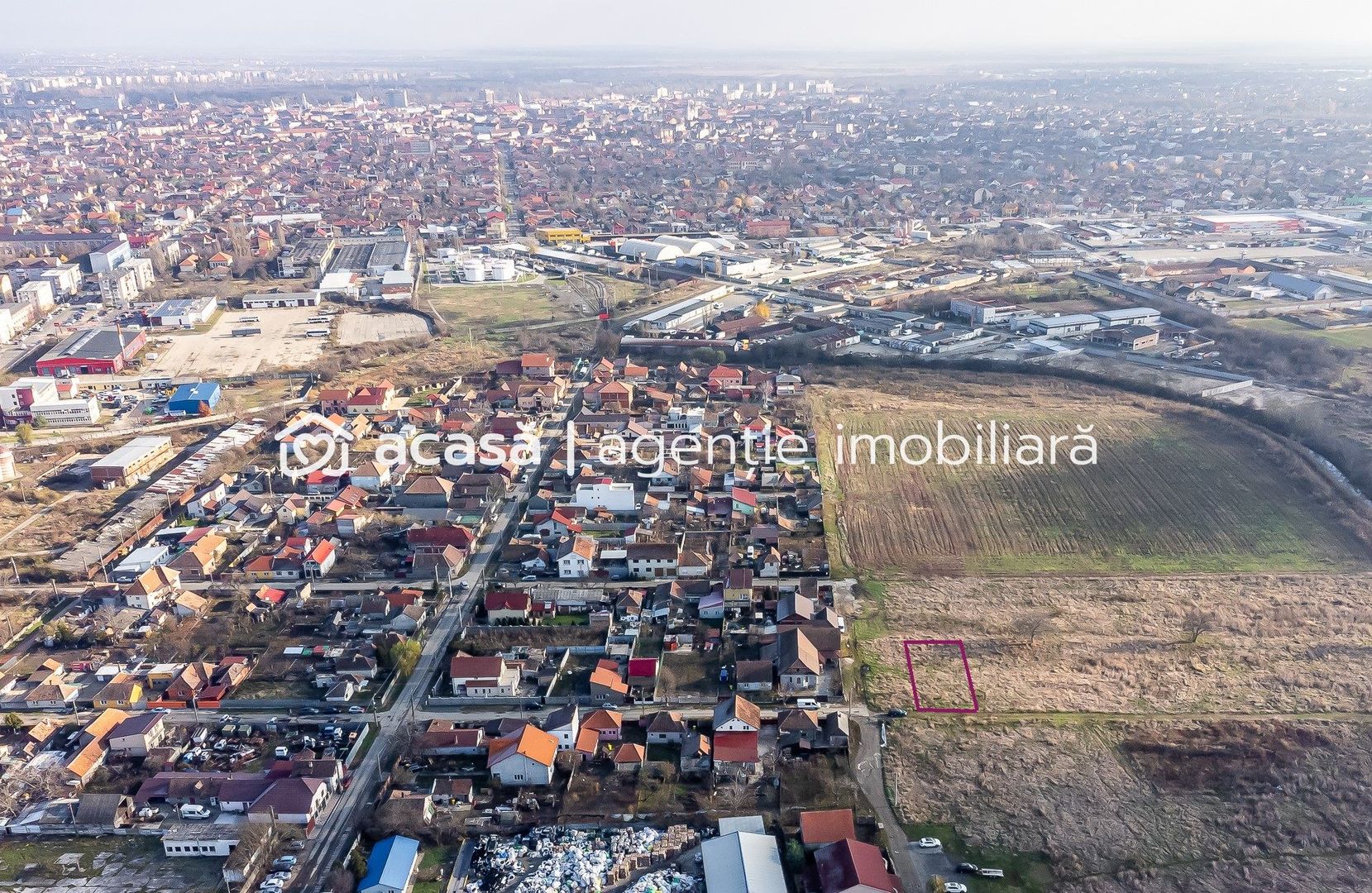 Pret redus Teren generos intravilan la 3 km de Primaria Arad - Poză 1