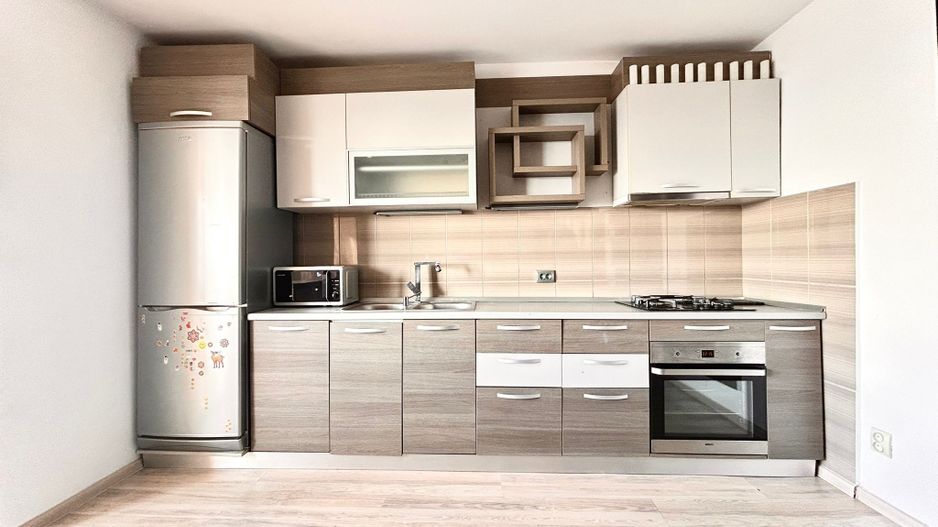 Apartament cu 3 camere decomandat cu panorama - Poză 2